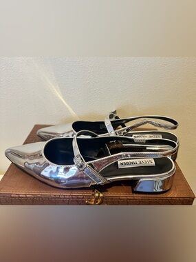 Steve Madden Metallic Silver Slingback Flats